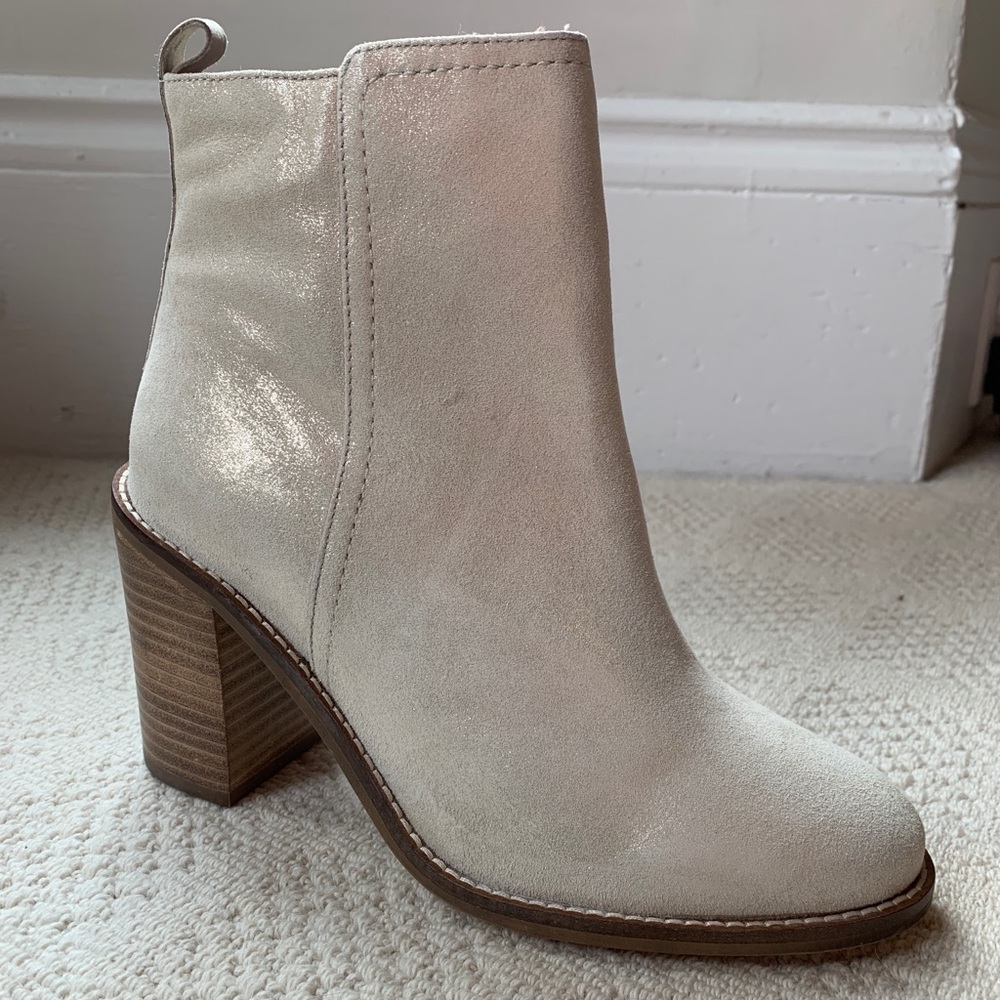 NEW Seychelles Metallic Leather Bootie SZ 8